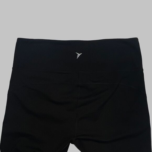 Old Navy Active Go-Dry Capri Leggings Size XL - Picture 8 of 8